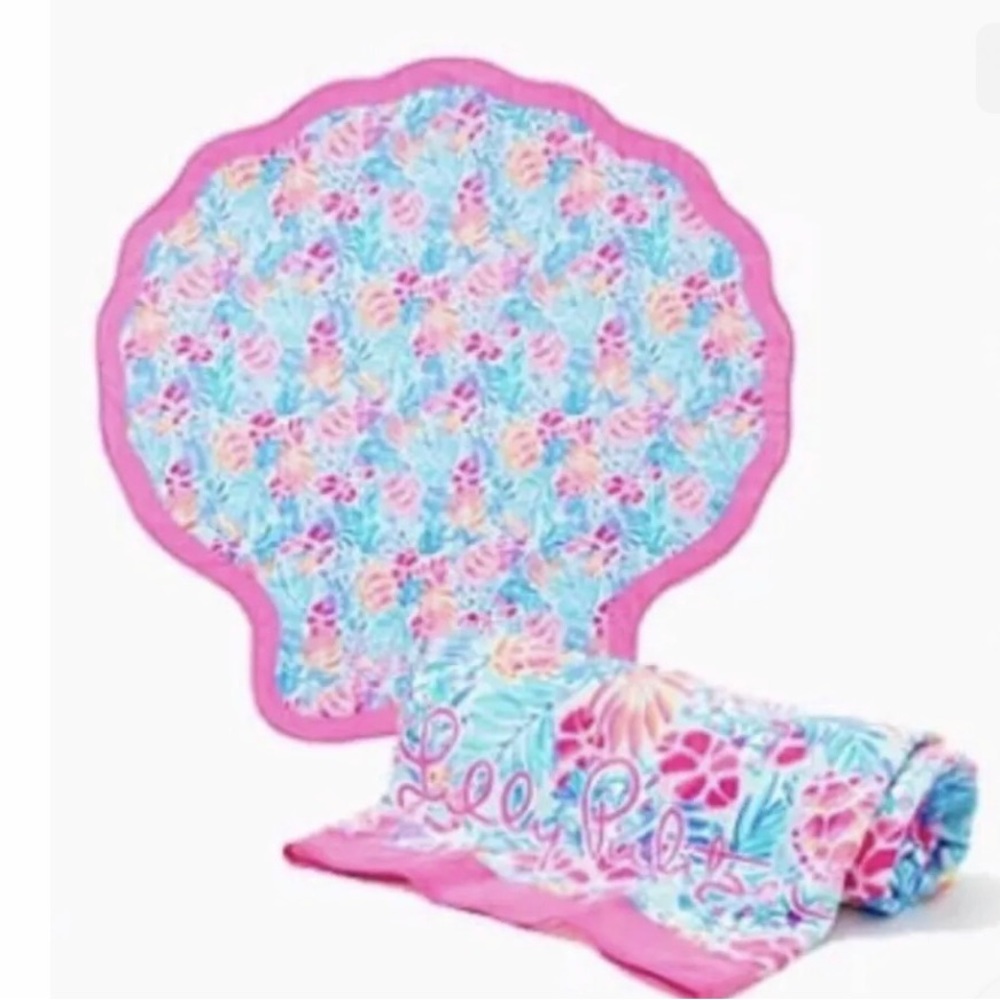 NEW Lilly Pulitzer Large Shell Beach Towel Rainforest Retreat Sea Glass 60”x60”